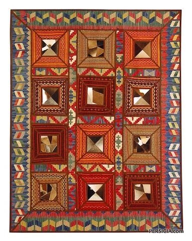 190x150. Персидский килим-пэчворк с квадратными вставками из шкур