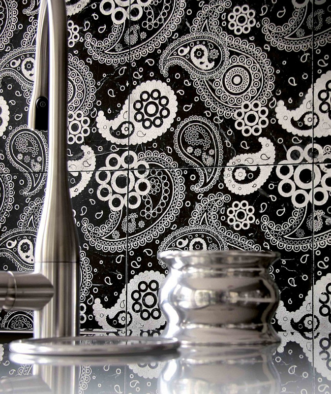 PAISLEY